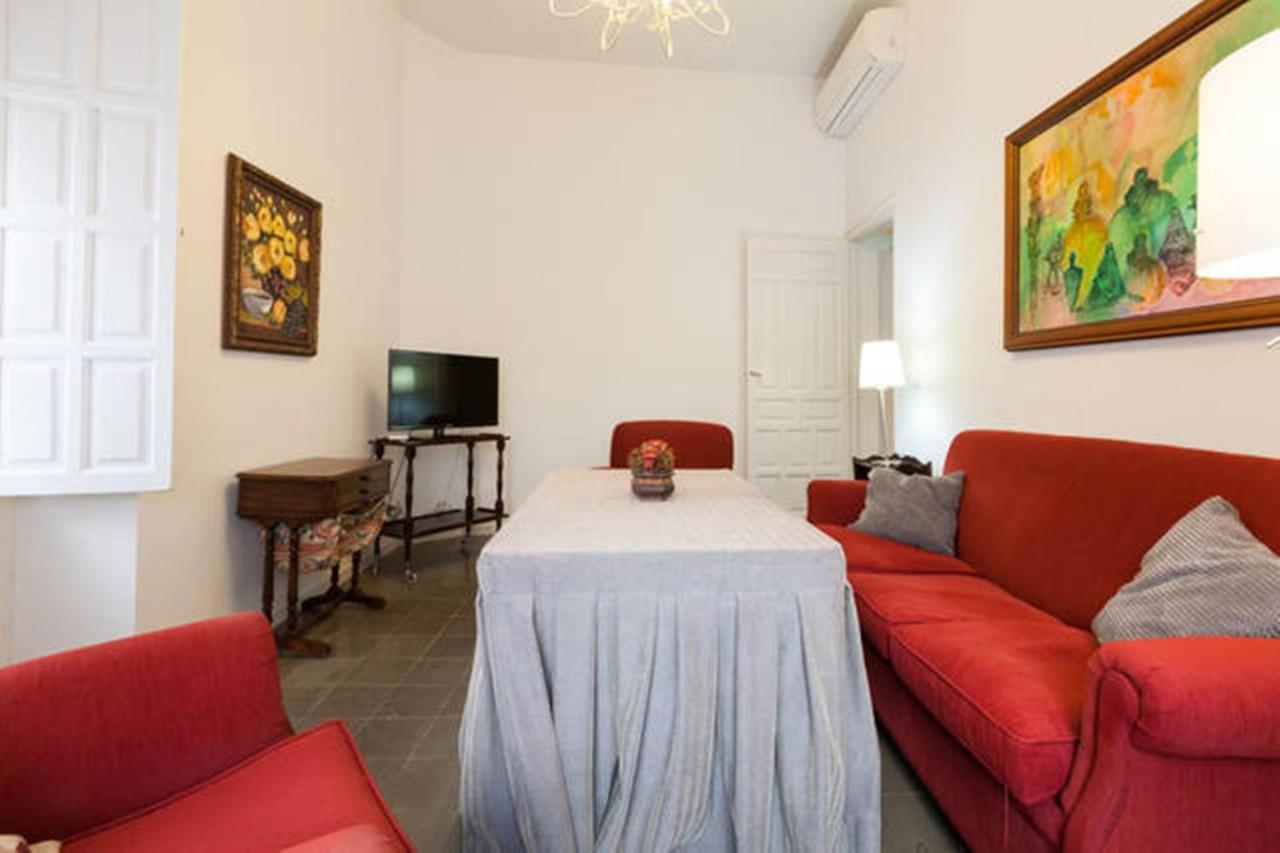 Apartamentos Rg Arenal Sevilla Rom bilde