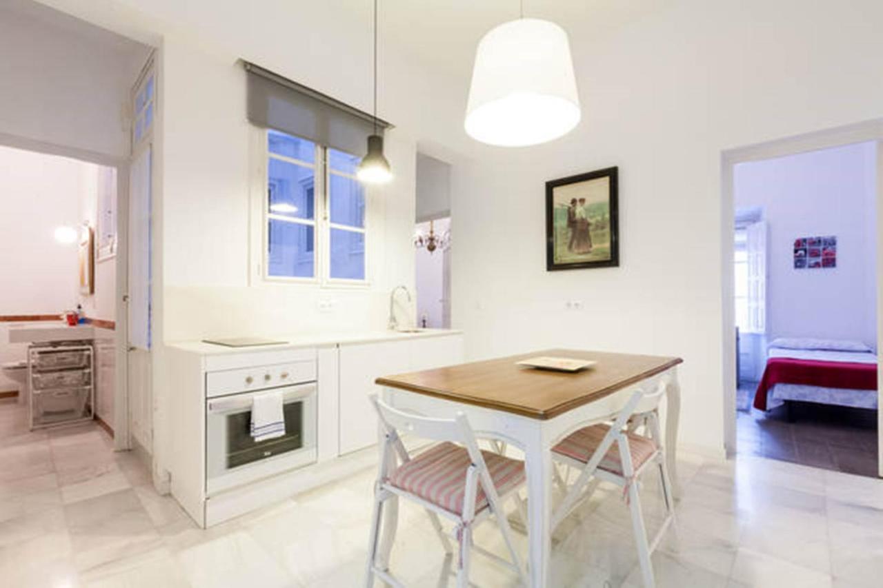 Apartamentos Rg Arenal Sevilla Rom bilde