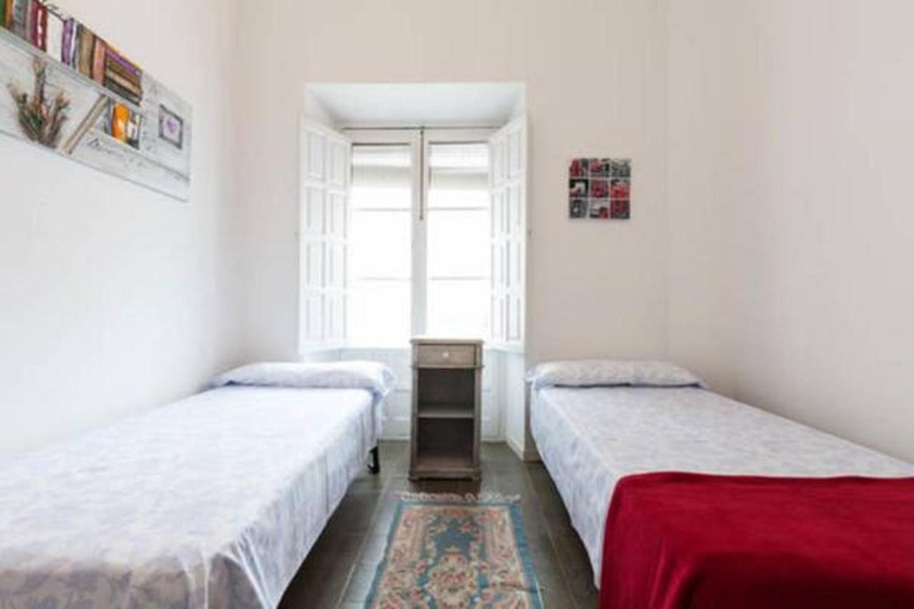 Apartamentos Rg Arenal Sevilla Rom bilde