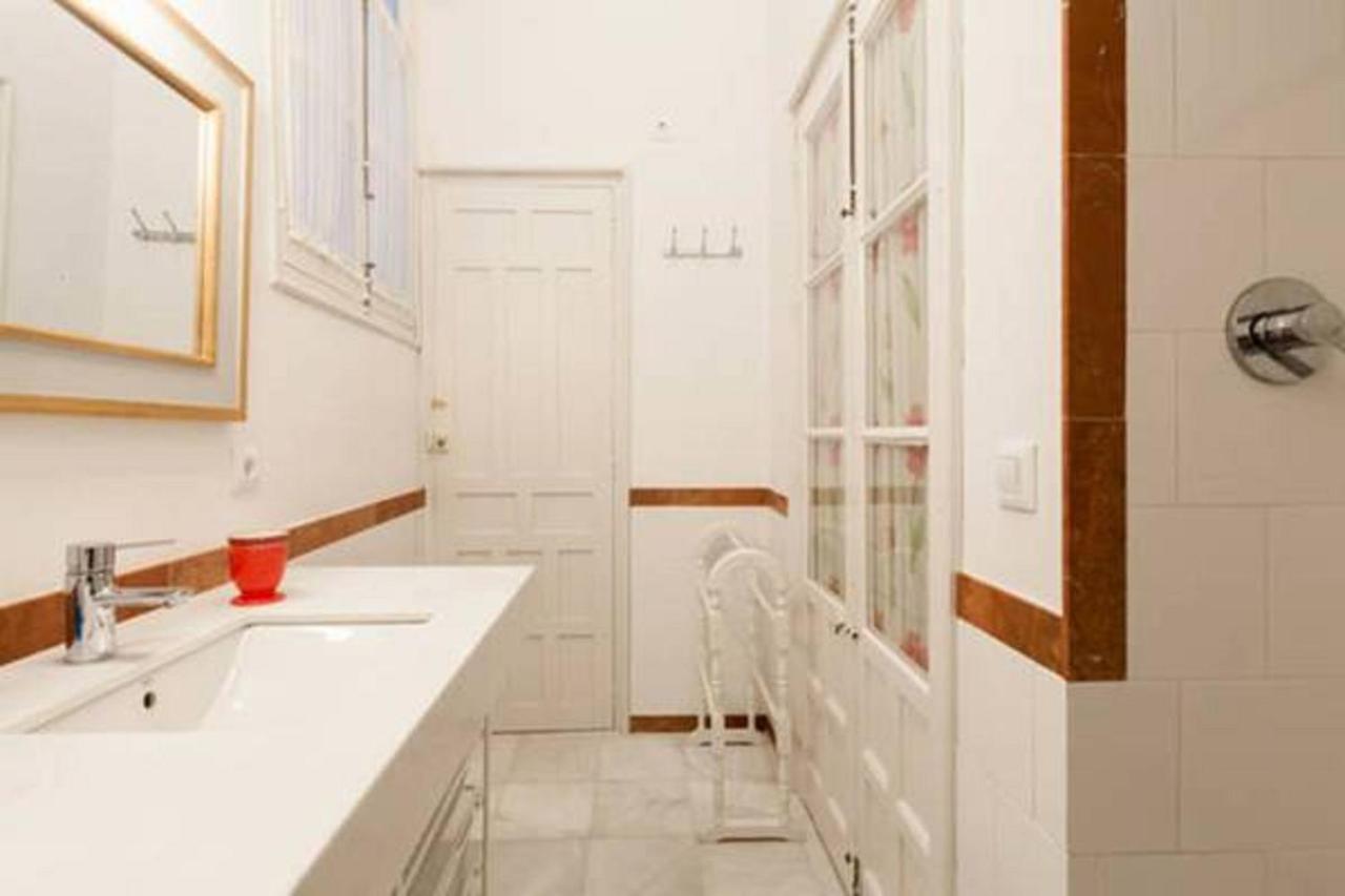Apartamentos Rg Arenal Sevilla Rom bilde