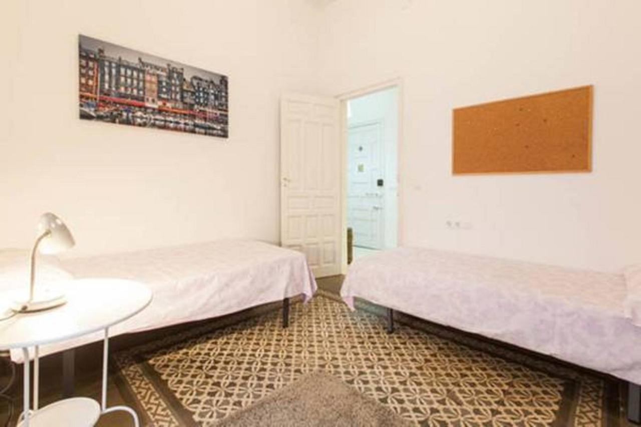 Apartamentos Rg Arenal Sevilla Rom bilde