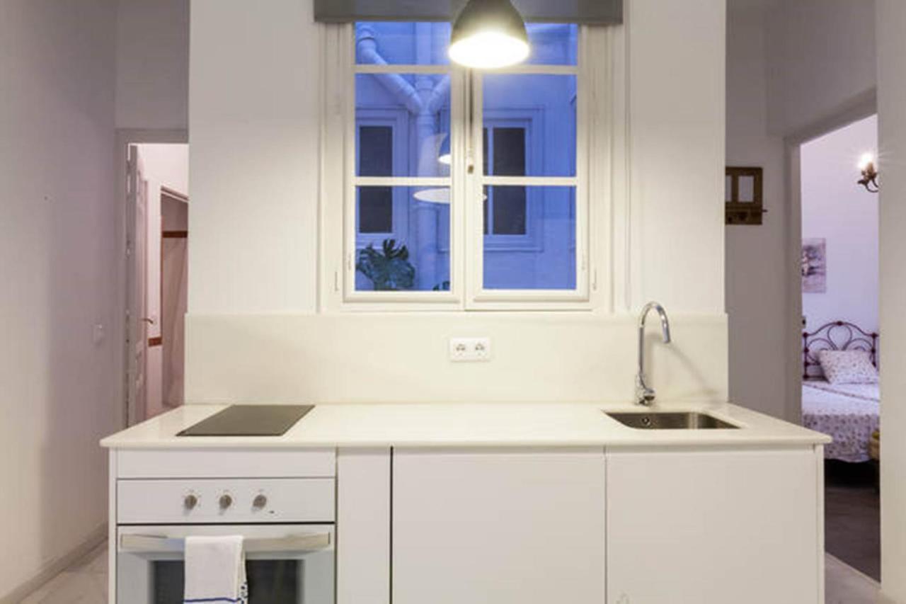 Apartamentos Rg Arenal Sevilla Rom bilde
