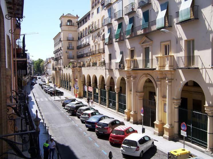 Apartamentos Rg Arenal Sevilla Rom bilde